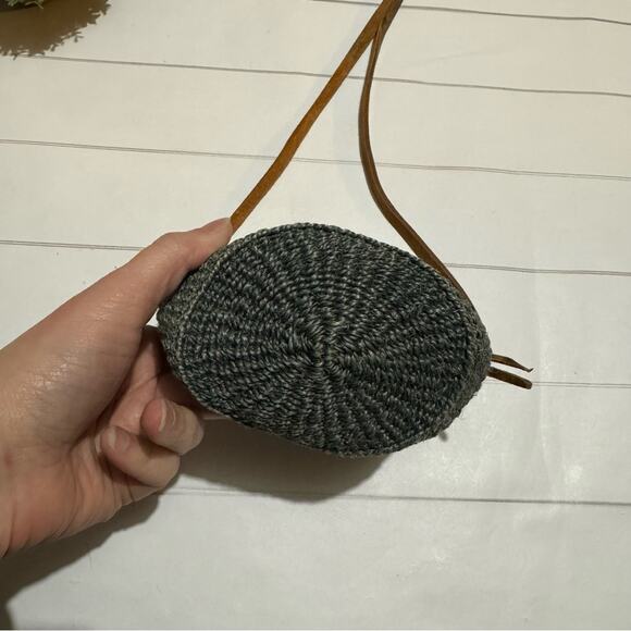 Tooled Leather Woven Straw Crossbody Shoulder‎ Micro Mini Bag Purse - Picture 5 of 7